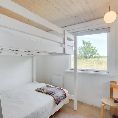 Letta - 800m From The Sea By Interhome *