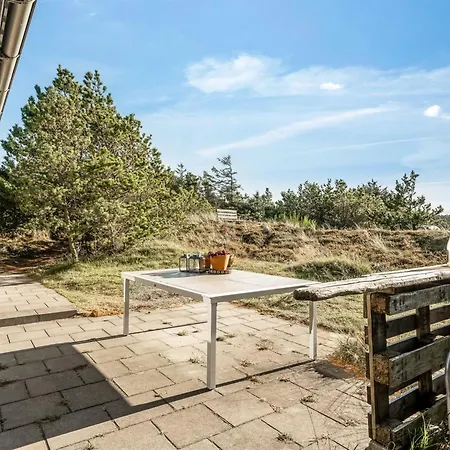 Vakantiehuis Letta - 800m From The Sea By Interhome